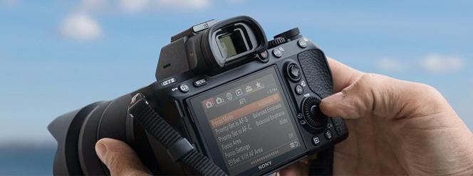 SONYA7III_1.png