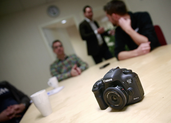 canon-eos-7d-mark-ii_0_1.jpg